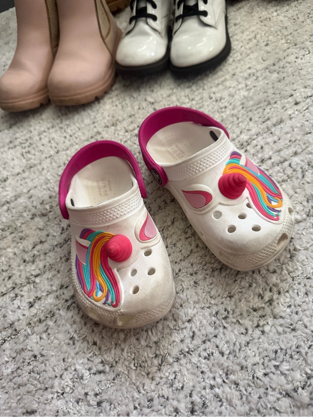 CROCS Kids Unicorn Clogs - White & Pink with Rainbow Mane size 9 girls